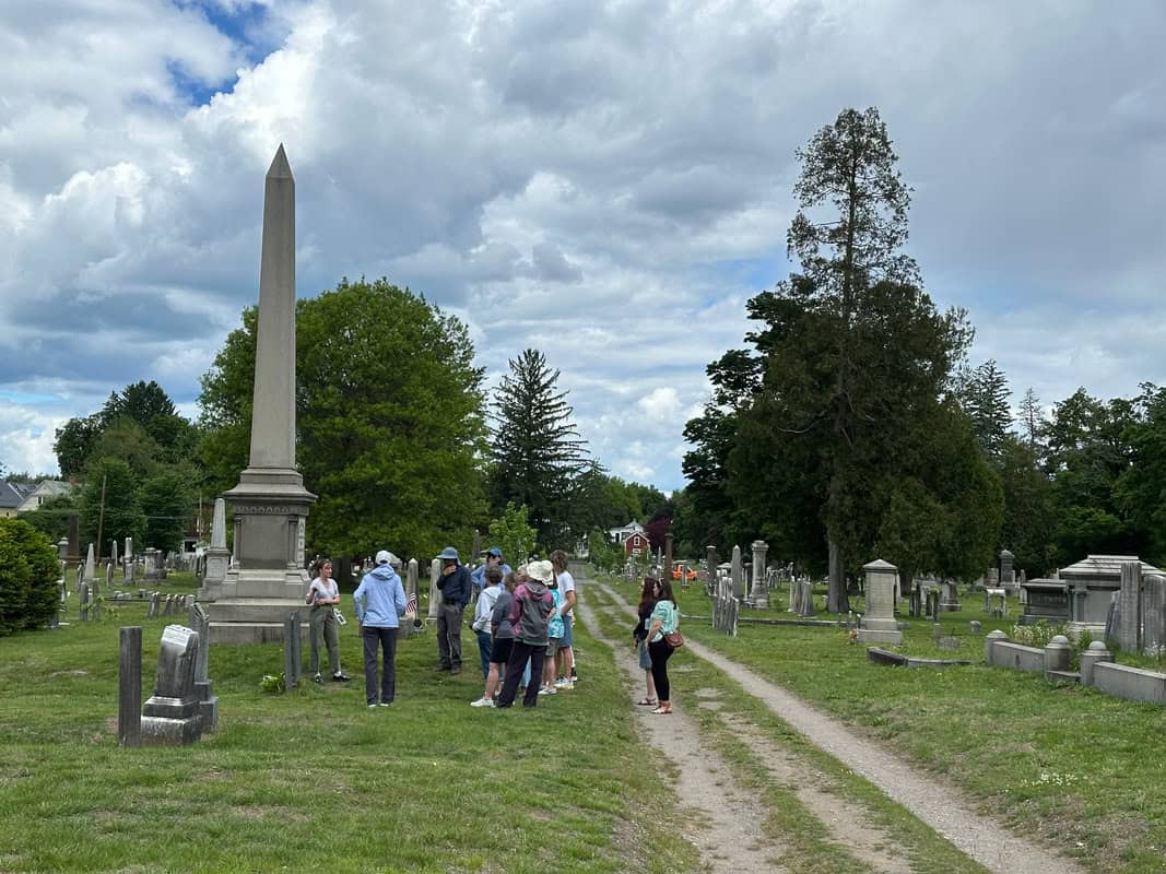 Photo tour group in Bridge Street Cemetery