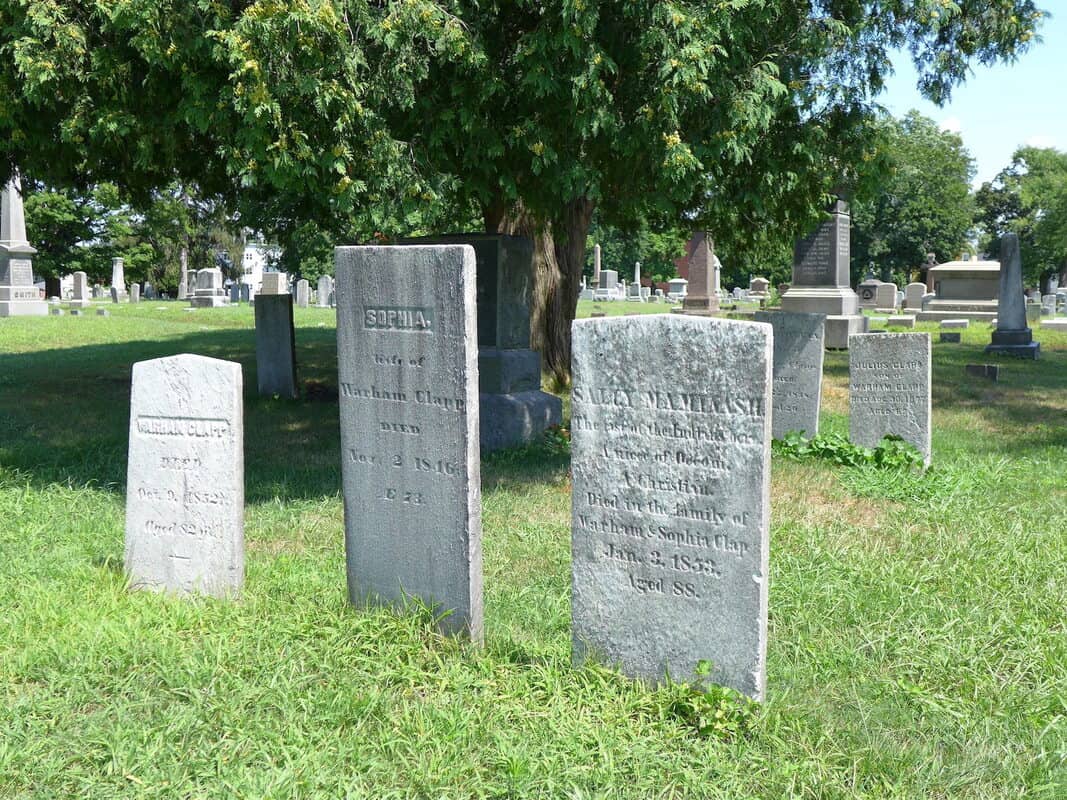 Graves of the Clapps and Sally Maminash