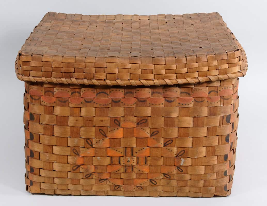 Photograph of a Native-made ash-splint basket.